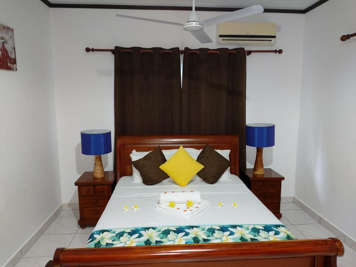 Leo'S Petit Villa Annex Praslin Exteriör bild