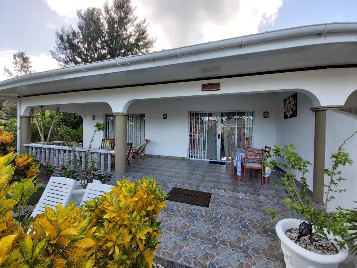 Leo'S Petit Villa Annex Praslin Exteriör bild